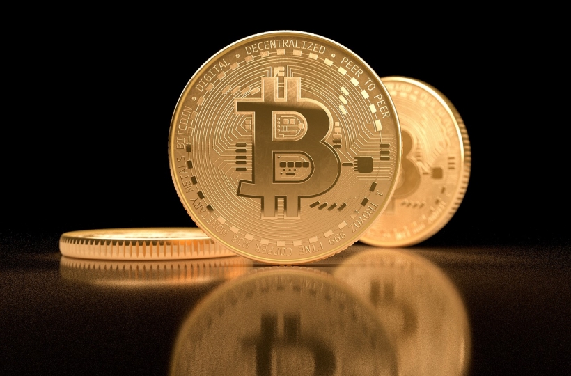 欧易OKX储备金突破100亿美元!知乎社区热议其行业领先透明度