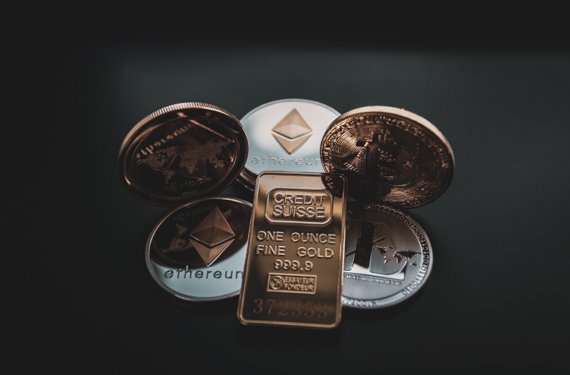 数据陈述式:Coinbase官网更新比特币储备报告 机构持仓占比突破55% 总额超180万枚