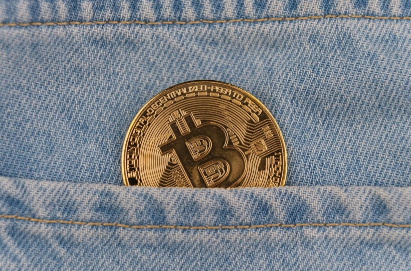 主体冒号式:欧义交易所:完成注册系统升级 新增活体检测与AI审核通道