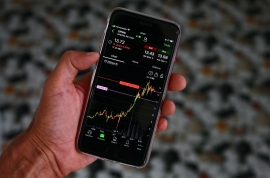 欧亿钱包全球下载量突破500万 新版上线多链支持与DApp浏览器