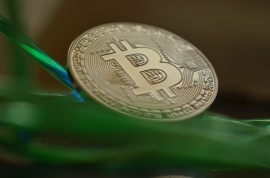 欧艺NFT市场下载量突破500万次：专属二维码通道正式上线
